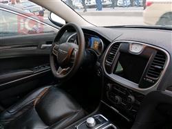 کرایسلەر 300